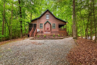8 Mildred Ln, Ellijay, GA 30540