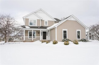 12 Brigham Cir, Honeoye Falls, NY 14472