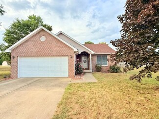 5598 Pecos Ln, Terre Haute, IN 47805