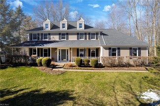 2567 Cedarwood Ct, Hudson, OH 44236