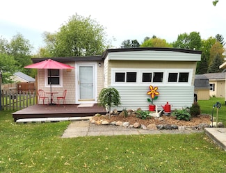 10438 Hunters Trail, Lake, MI 48632