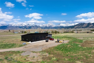 7560 Springhill Rd, Belgrade, MT 59714