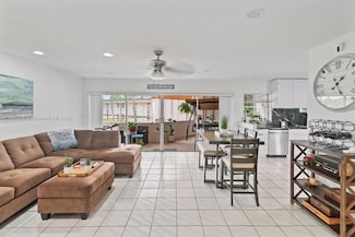 7 Greenway Village N Unit 205, Royal Palm Beach, FL 33411