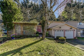 19514 34th Ave NE, Lake Forest Park, WA 98155