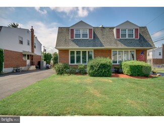 2624 Crozer St, Brookhaven, PA 19015