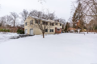 111 Comstock Hill Ave, Norwalk, CT 06850