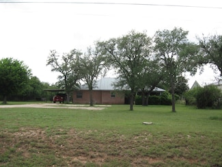 4121 State Highway 173 N, Bandera, TX 78003