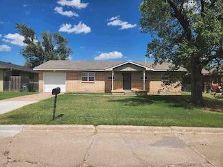 2313 NW Austin Dr, Lawton, OK 73505