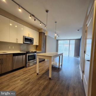 145 Riverhaven Dr Unit 454, National Harbor, MD 20745