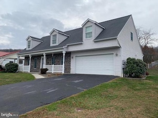 1560 Beacon St, Keyser, WV 26726