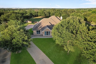 2129 Woodland Hills Ln, Weatherford, TX 76087