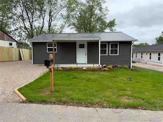229 Siebenman St, Bourbon, MO 65441