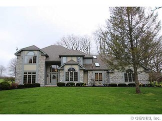 124 Thunder Ridge Dr, Rush, NY 14543