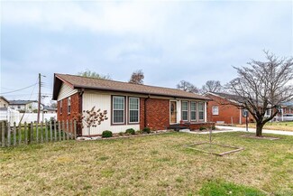 1003 Irving Dr, Clarksville, IN 47129