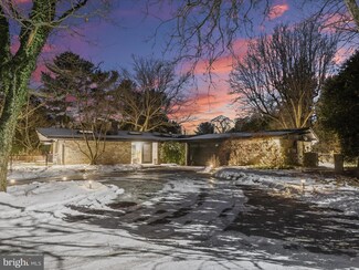 8200 Symphony Dr, Pikesville, MD 21208