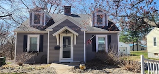 1212 Opdyke St, Chester, IL 62233