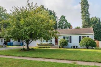 3317 Cranbrook Ave, Kalamazoo, MI 49006