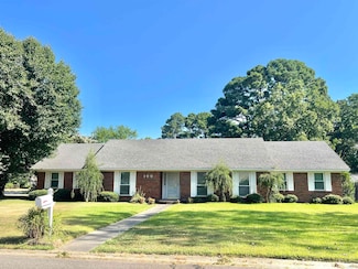 100 Indian Trail, Searcy, AR 72143