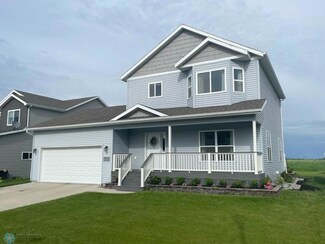 5534 58th St S, Fargo, ND 58104