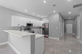 1111 NW 4th Ave, Pompano Beach, FL 33060
