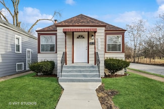 12447 S Carpenter St, Calumet Park, IL 60827