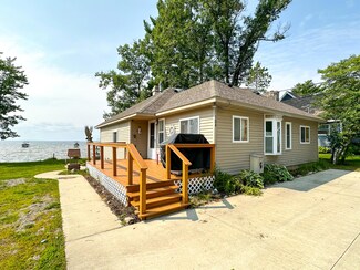 104 Elve St, Prudenville, MI 48651