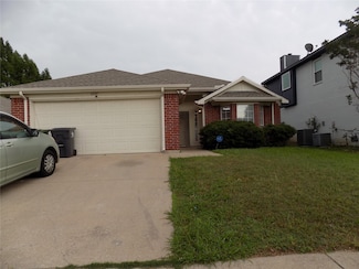 6009 Castanada Dr, Arlington, TX 76018