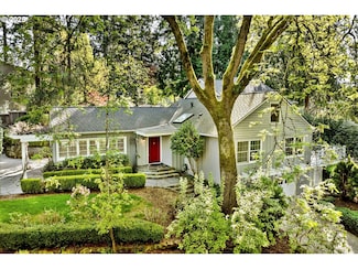 2348 Summit Dr, Lake Oswego, OR 97034