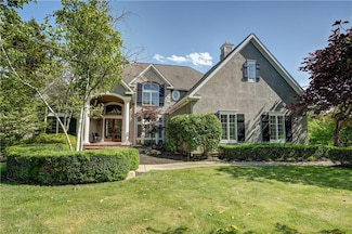 313 NW Rockhill Cir, Lees Summit, MO 64081