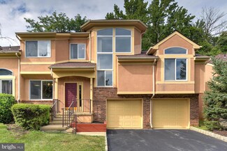 82 Kingsland Cir, Monmouth Junction, NJ 08852