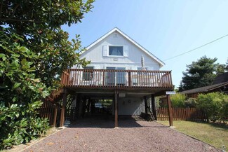621 Lighthouse Rd, Cape May Point, NJ 08212