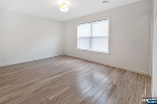 73 Stuyvesant Ave Unit 2, Newark, NJ 07106