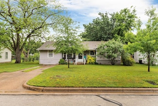 1104 Ann St, Bedford, TX 76022