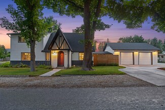 801 N 2nd St W, Chewelah, WA 99109