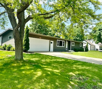 1313 Sheri Ct, Tomah, WI 54660
