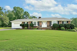 223 Beaucrest Rd, Kernersville, NC 27284