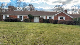 28000 S Woodland Rd, Cleveland, OH 44124