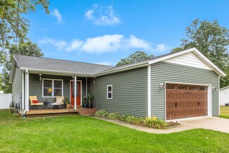 238 Charles St, Otsego, MI 49078
