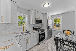 24 Lee Ave, Perth Amboy, NJ 08861