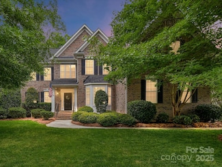 3203 Blackburn Dr, Waxhaw, NC 28173