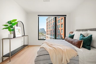 21-35 W 2nd St Unit 407, Boston, MA 02127