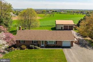 38 Skyview Ln, Lititz, PA 17543