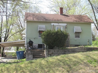 214 Lampert St, Alton, IL 62002