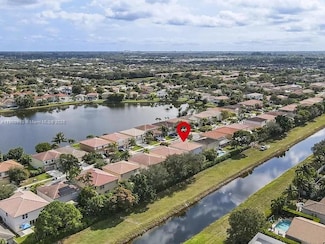 6627 Rainwood Cove Ln, Lake Worth, FL 33463
