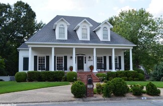 57 Valley Estates Ct, Little Rock, AR 72212