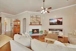 1212 Isabella Ln, Savannah, TX 76227