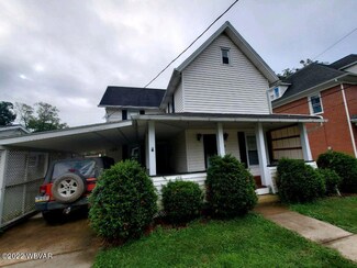 211 Grove St, Avis, PA 17721