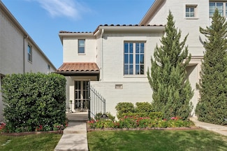 510 Sheer Bliss Ln, Fort Worth, TX 76114