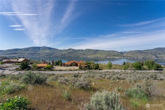 350 Highpoint Ln, Chelan, WA 98816