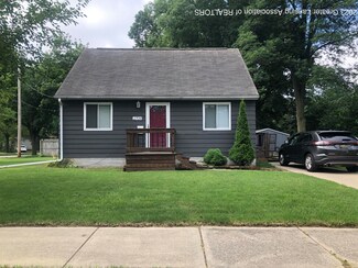 2709 Hillcrest St, Lansing, MI 48911